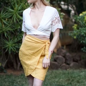 Ellen Tracy Skirt- Yellow/ Gold- Side Tie